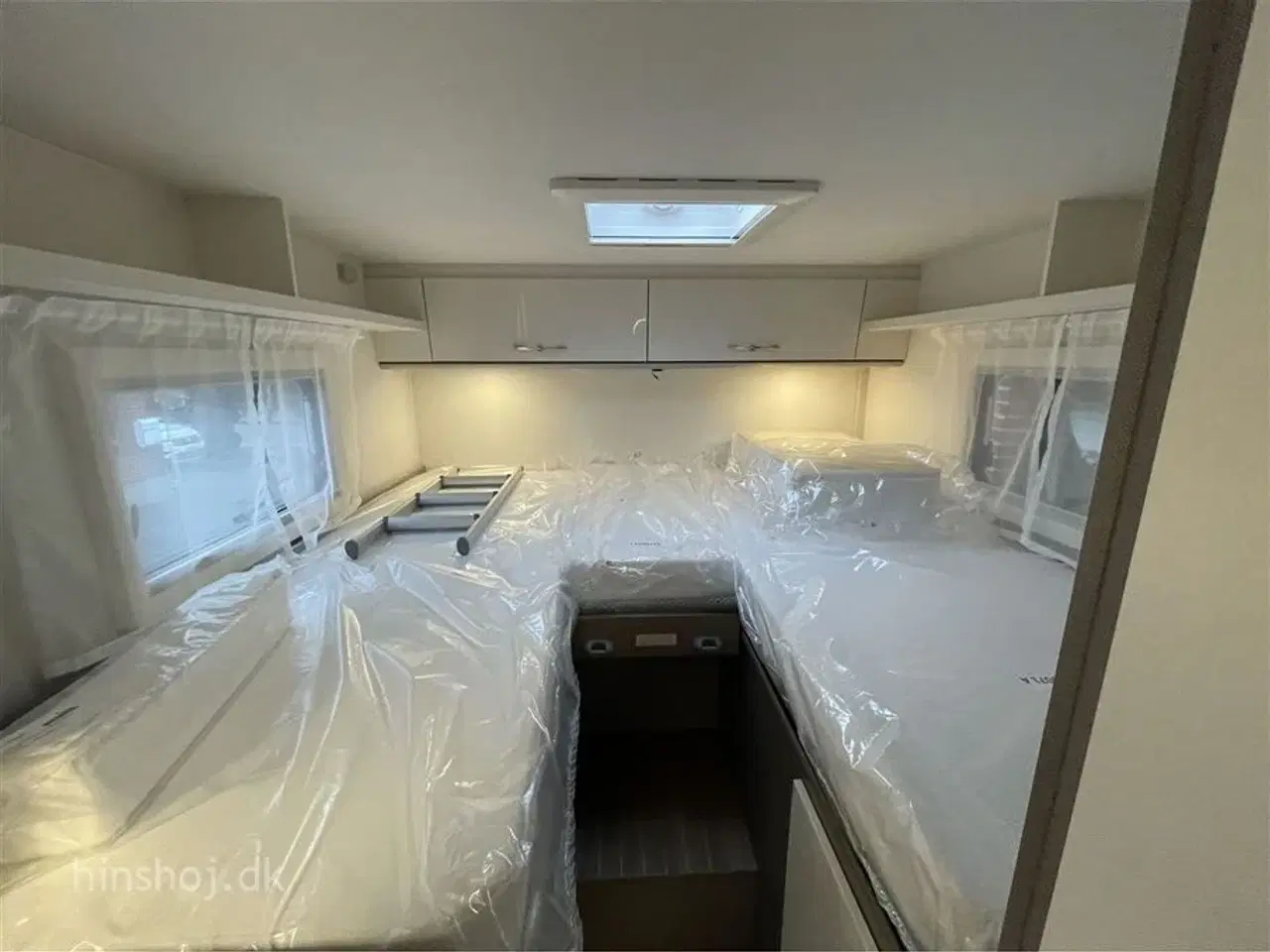 Billede 3 - 2024 - Etrusco V 6.8 SR Complete Sel.   Etrusco V 6.8 SR – Super Lækker Van fra Italienske Etrusco by Hymer