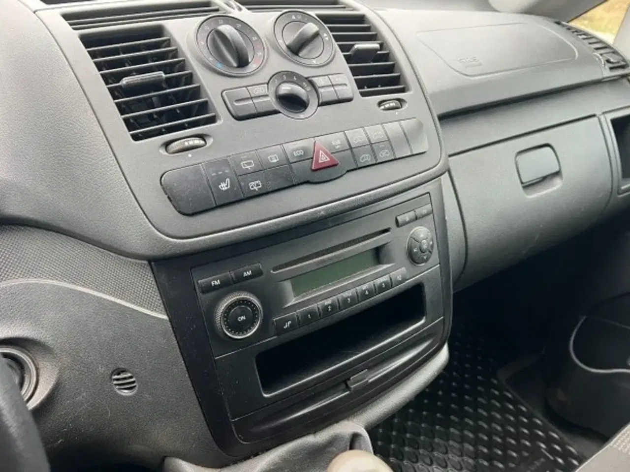 Billede 13 - Mercedes-benz Vito 113 langmodel - Kassevogn / Varebil