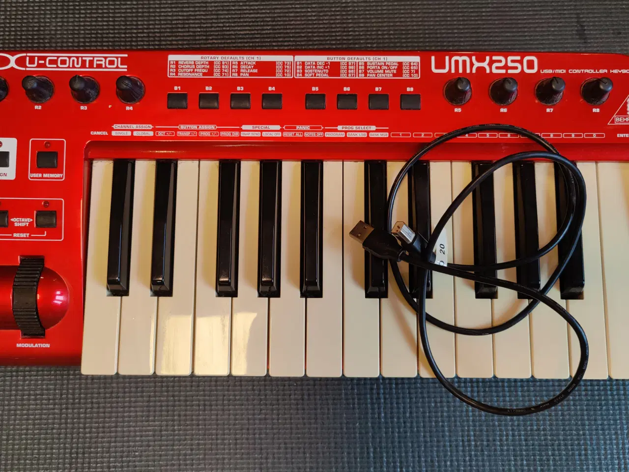 Billede 1 - Behringer UMX250 USB/MIDI Keyboard