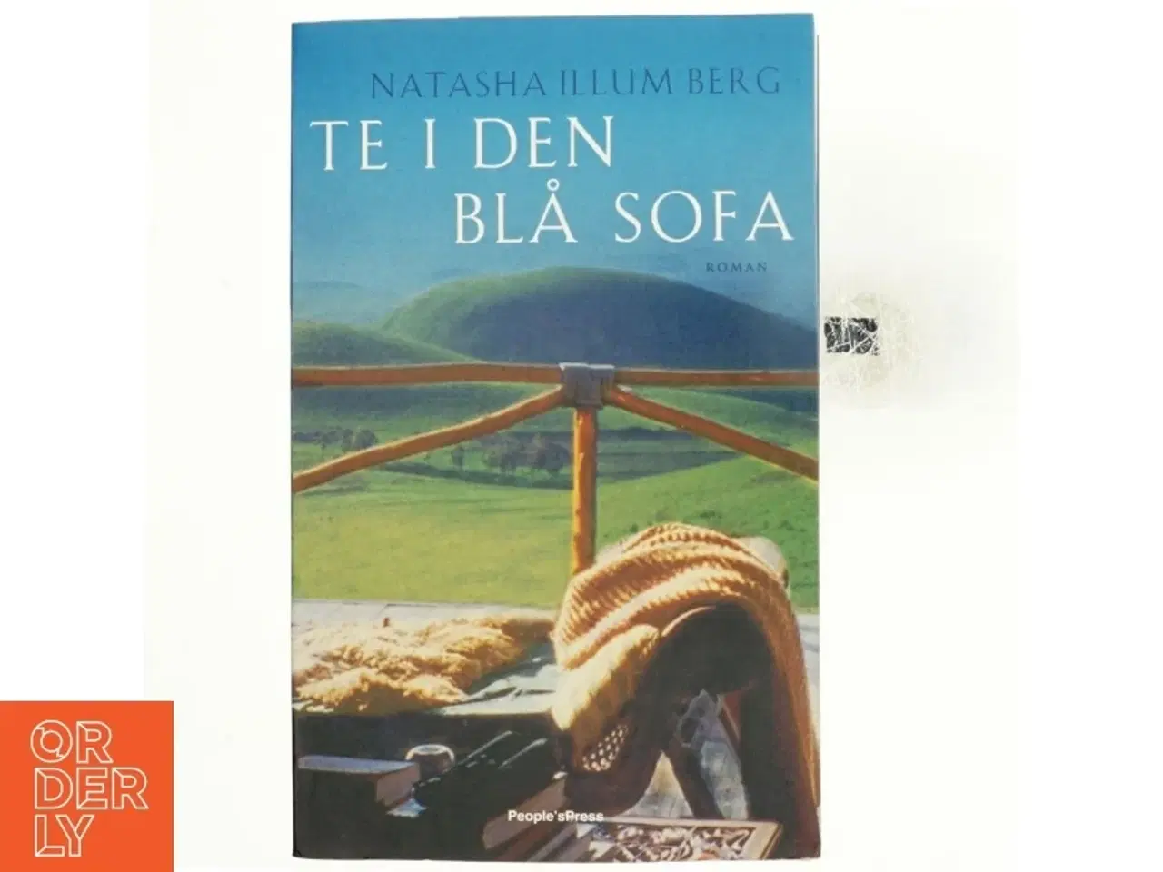 Billede 1 - Te i den blå sofa : roman af Natasha Illum Berg (Bog)