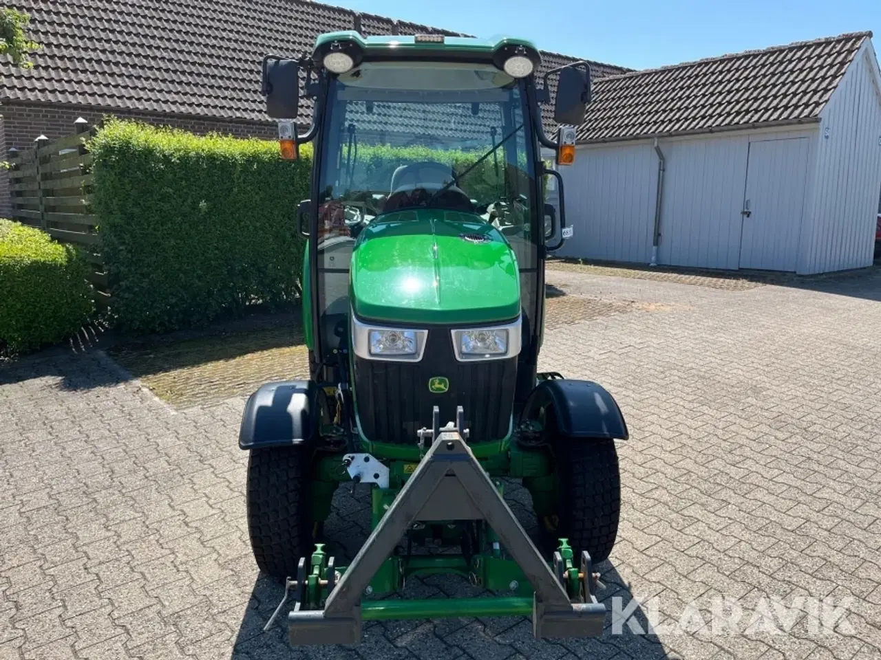 Billede 7 - Traktor John Deere 3046R kost/Dozerblad/spreder/kasse/bagkasse