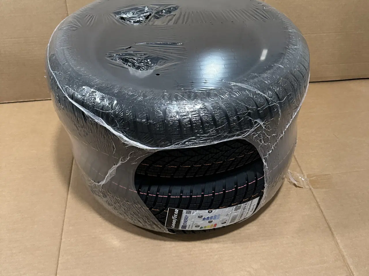 Billede 2 - Nye 15” helårsdæk