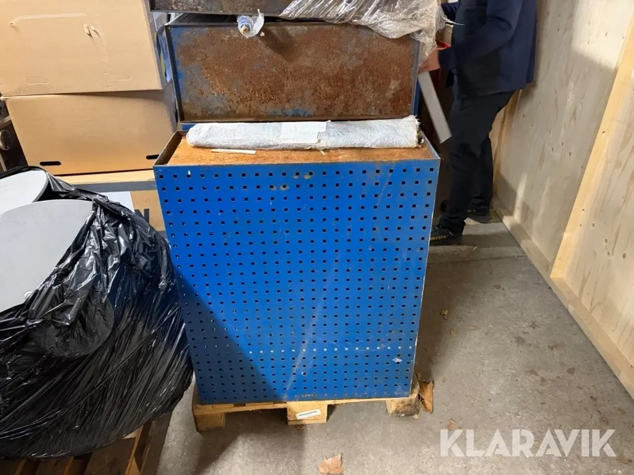 Billede 4 - Værkstedsskab 6 styk.