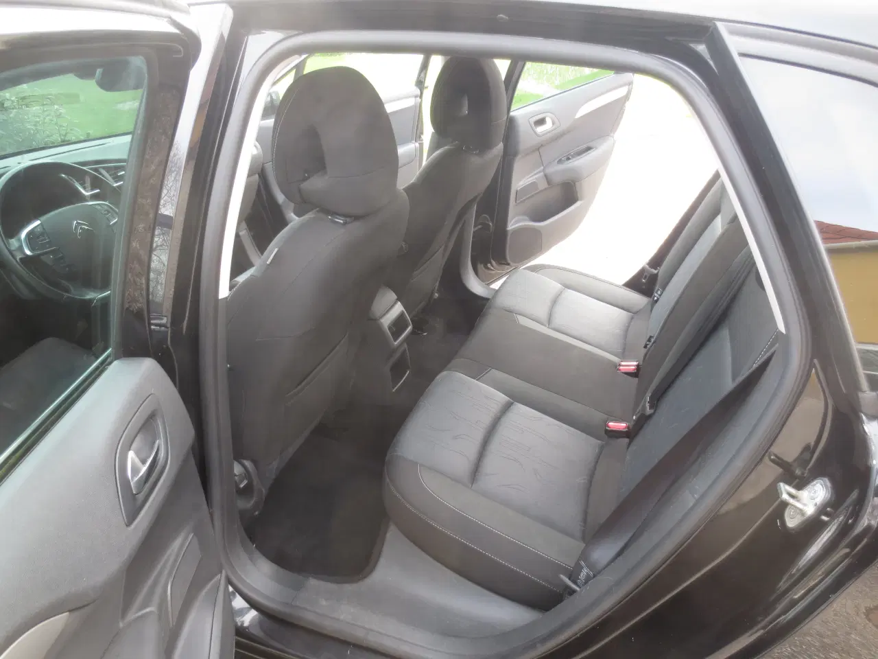 Billede 14 - Citroen C 4 1.6 HDi År 2012. Nysynet. 