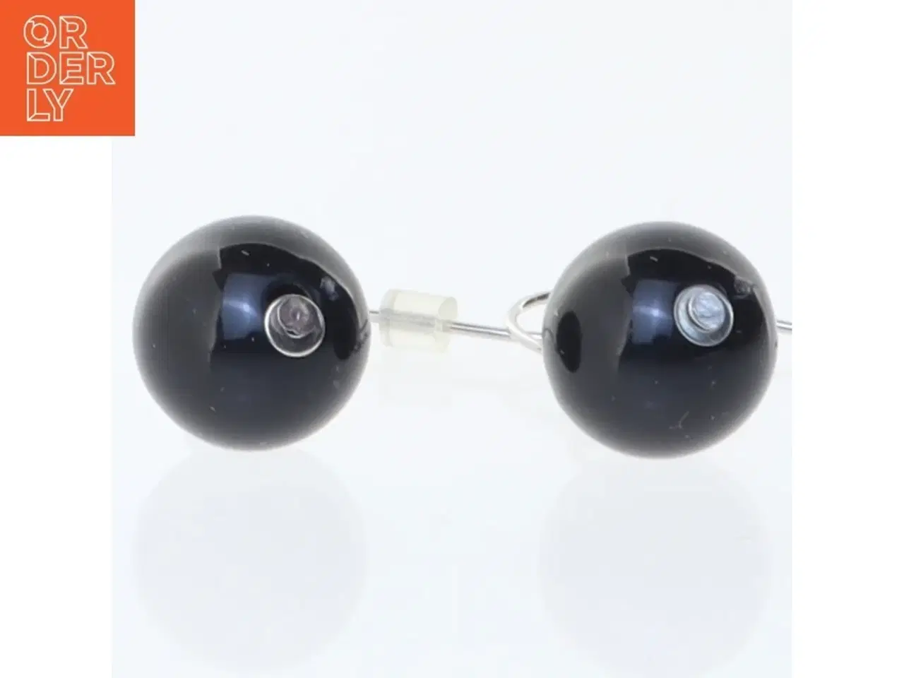 Billede 1 - Sort kugleøreringe (str. 2,5 cm)
