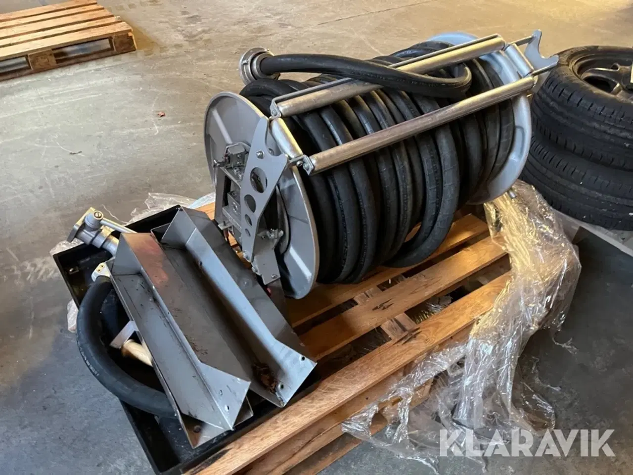 Billede 2 - Brandslange på opruller