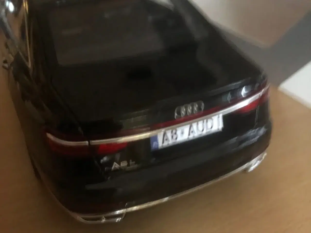 Billede 8 - 1:18 Audi A8L