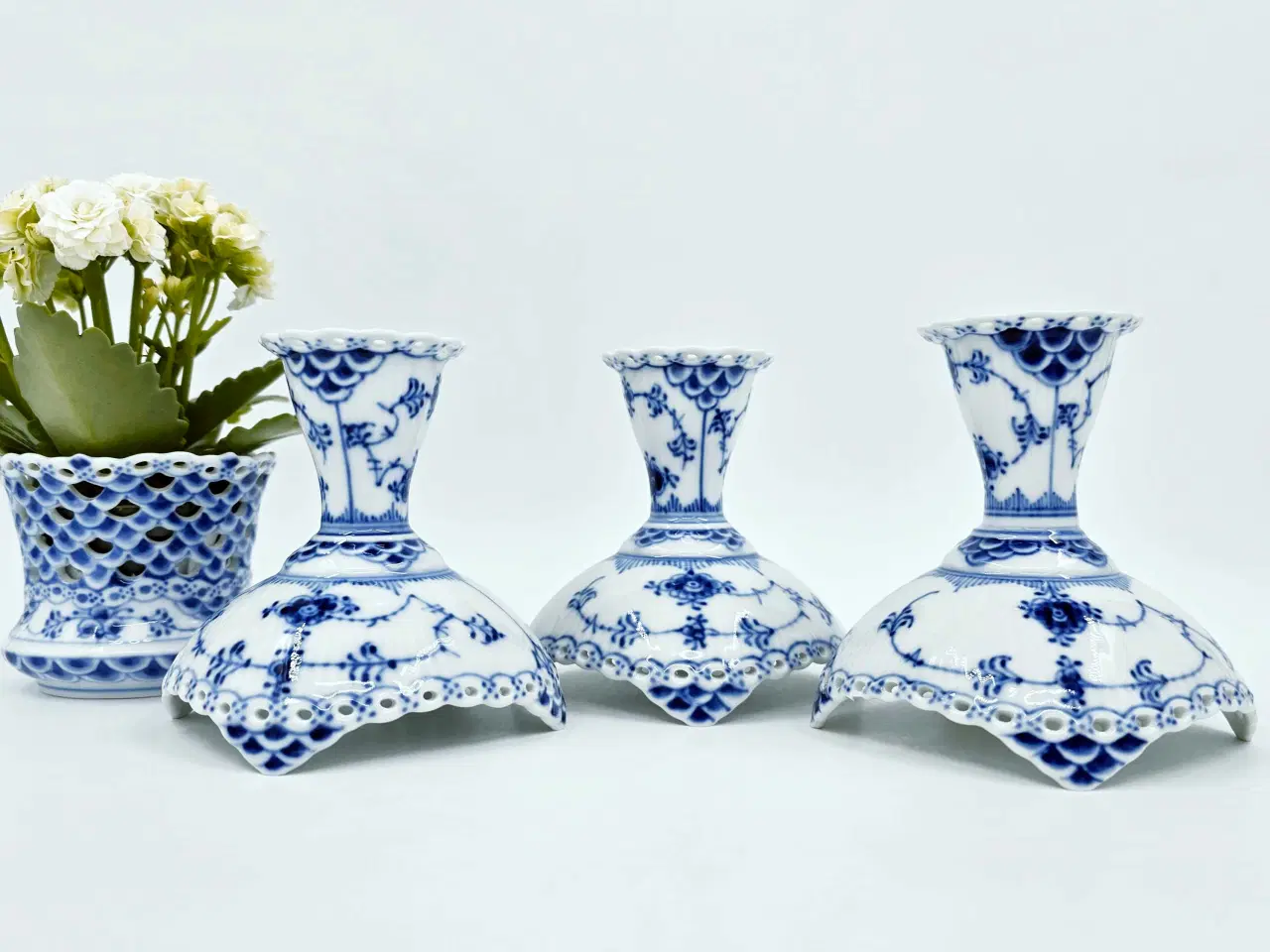 Billede 3 - Musselmalet Helblonde Lysestage Porcelæn 