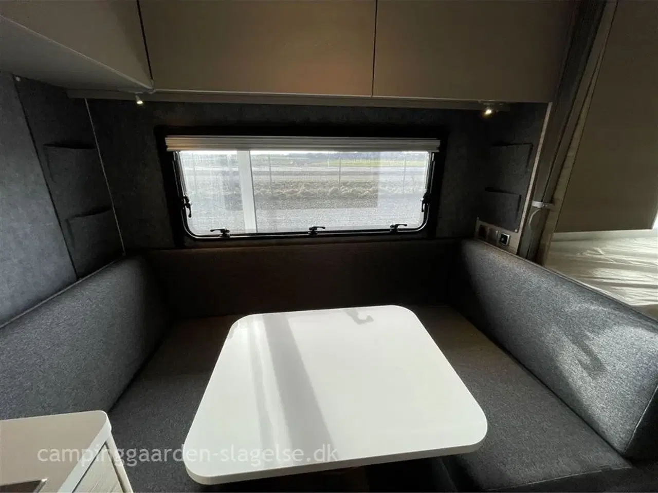 Billede 6 - 2026 - Adria Altea 402 PH   Adria Altea 402 PH – lille udenpå, stor på ferie!