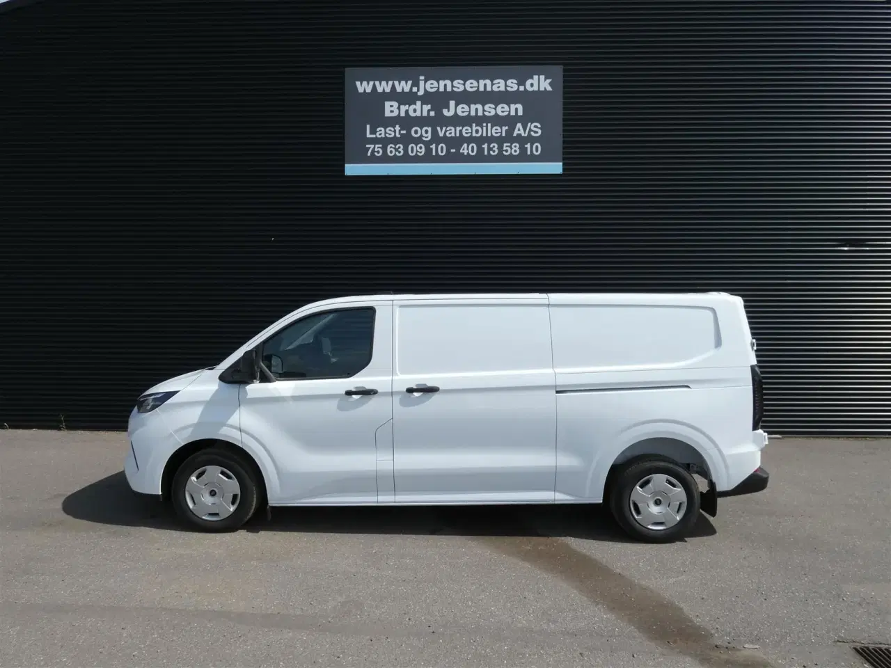 Billede 5 - Ford Transit Custom 320 L2H1 2,0 EcoBlue Trend AWD 170HK Van 8g Aut.