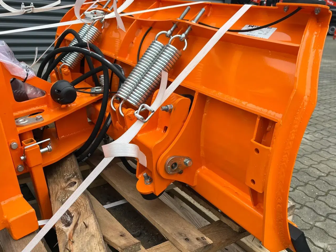 Billede 8 - Sigma Pro g103 150 150cm sneplov med hydraulisk sving og Giant fæste