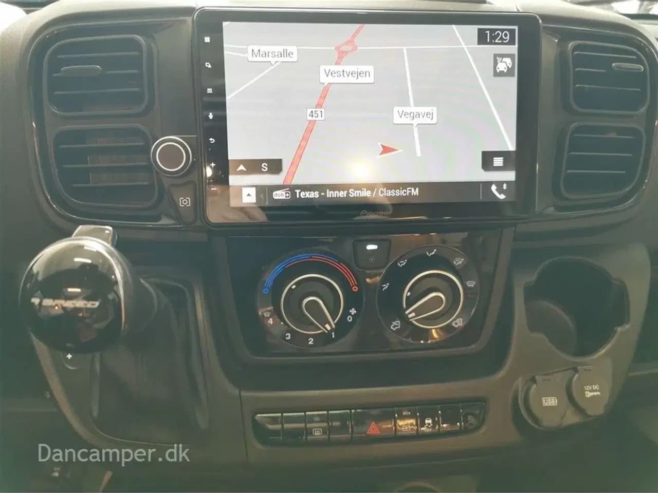 Billede 13 - 2022 - Weinsberg CaraCompact 600 MF "Pepper Edition"   Under klargøring! Flot Pepper Edition, 9-trin aut., Solcelle 180W, Lithiumbatteri 100Ah, El-trin, Navigation, Head-up display