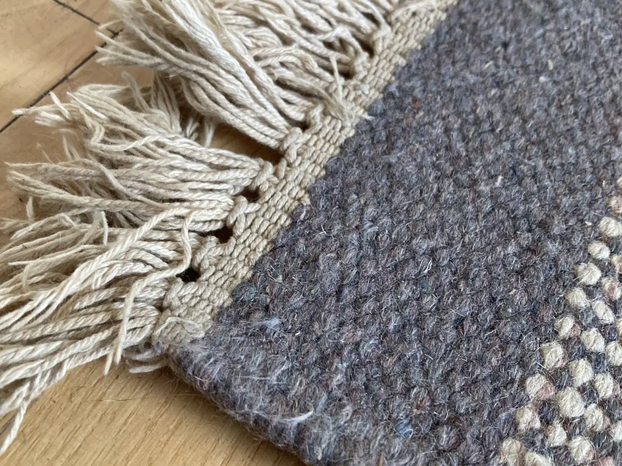 Billede 4 - Vævet uldtæppe 