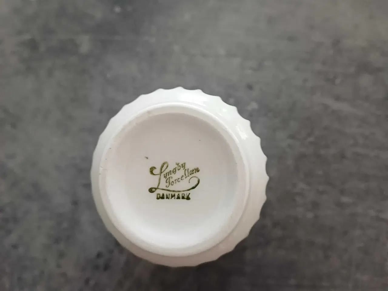 Billede 2 - Lyngby vase original 8 cm 