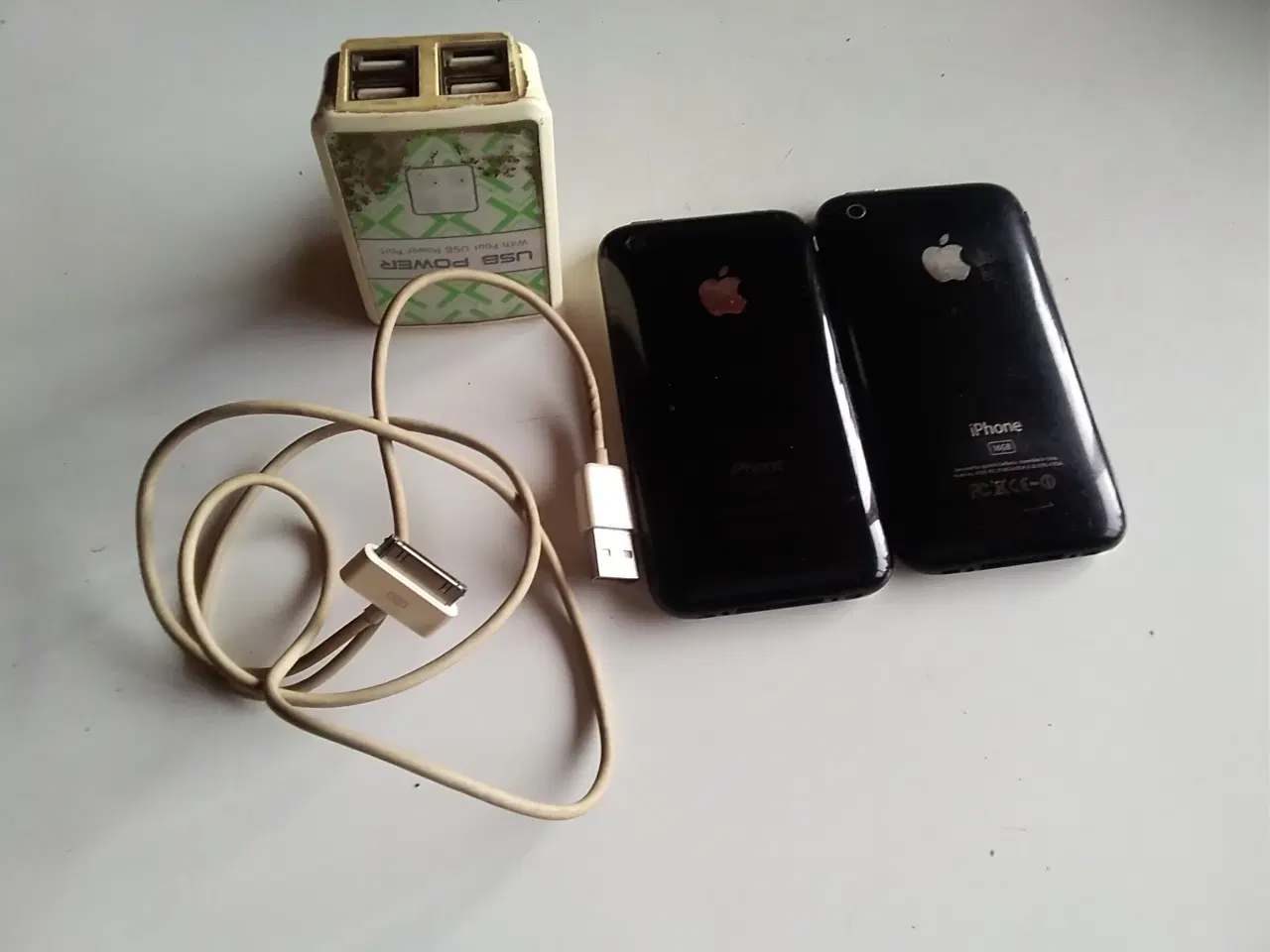 Billede 2 - 2 Stk Iphone 3 til samler kræmmer export rep oa