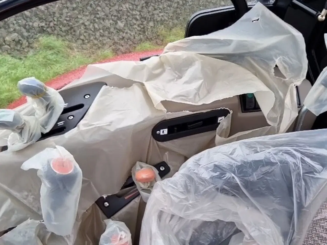 Billede 20 - Case IH Farmall 75 A Med frontlift og koblingsfrit vendegear og brede hjul.