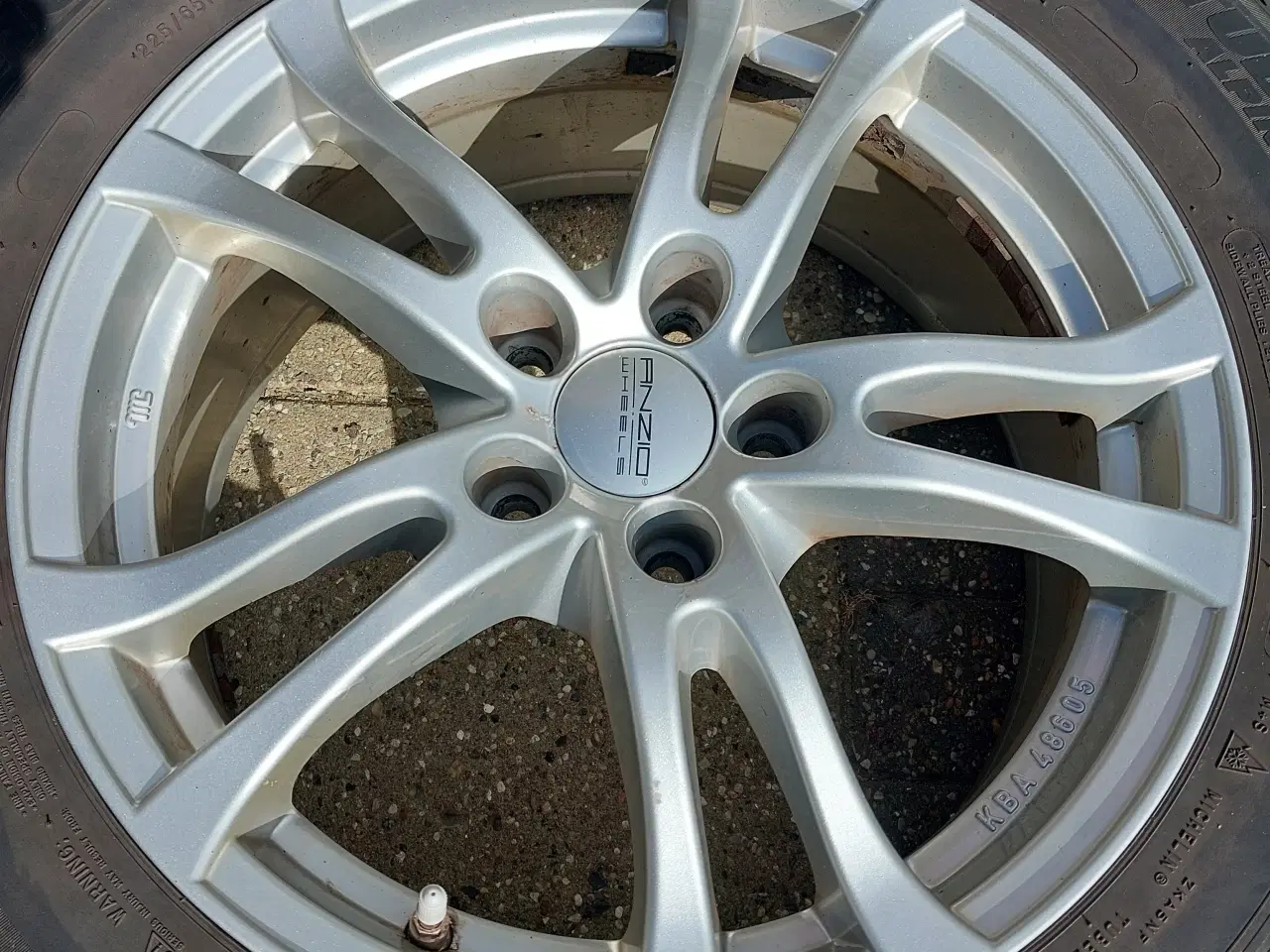 Billede 4 - Toyota RAV4 Vinterdæk 225-65-R17 106H