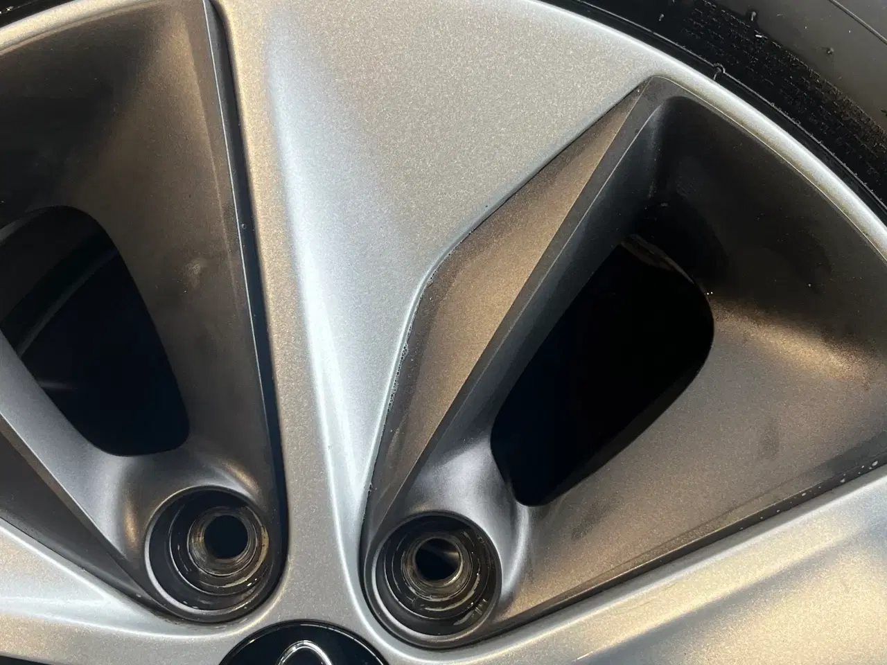 Billede 4 - Originale Hyundai hjul med TPMS og vinterdæk