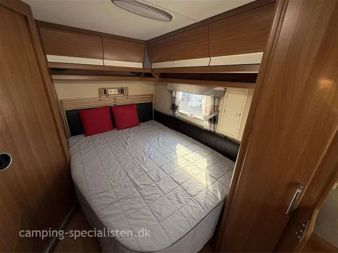 Billede 9 - 2013 - Kabe Royal 590 XL KS   Kabe Royal 590 XL KS 2013 - Se den nu hos Cmping-Specialisten.dk
