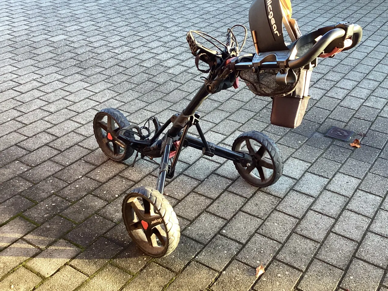 Billede 3 - Velholdt CLICGEAR GOLFVOGN m/stor kølebeholder