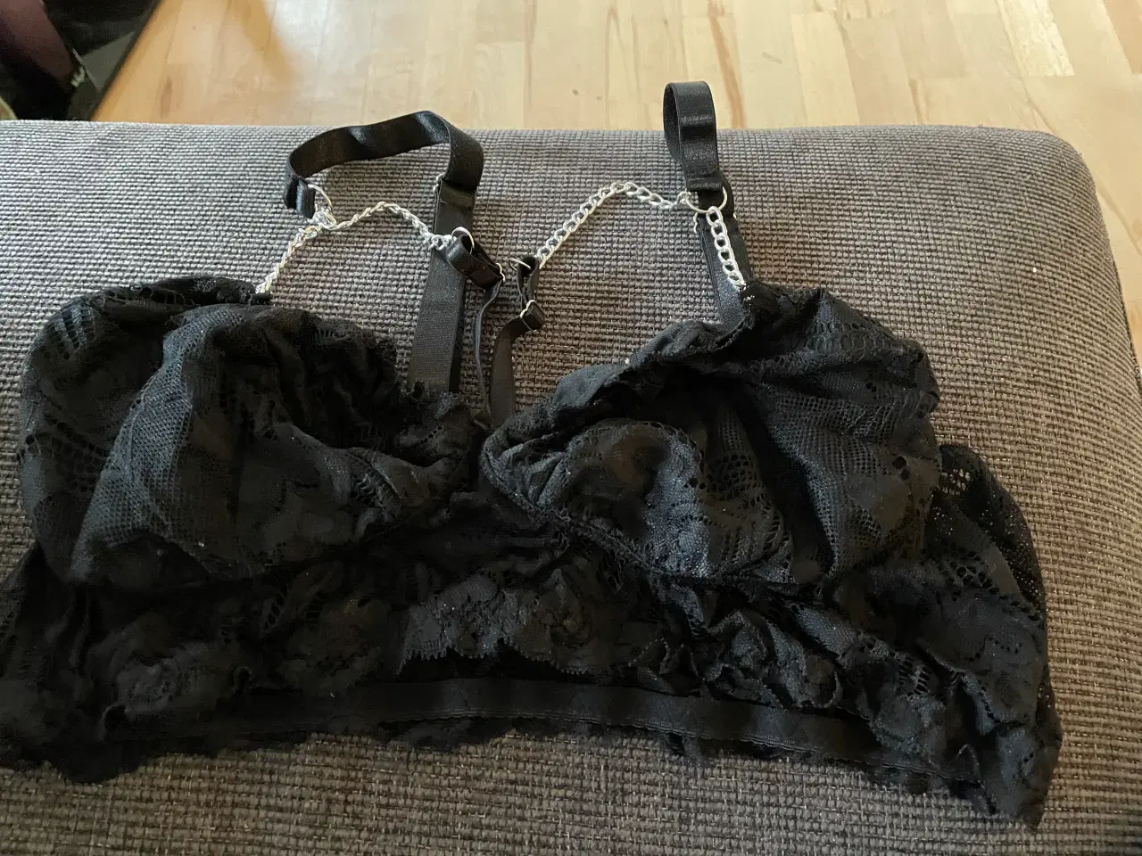 Billede 1 - Fed sort bh
