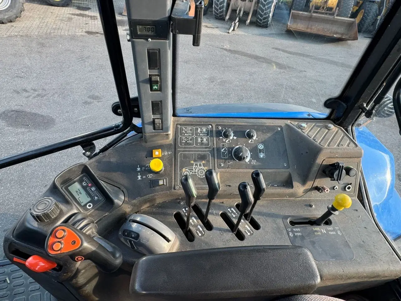 Billede 15 - New Holland TM125 MED FULD AFFJEDRING!