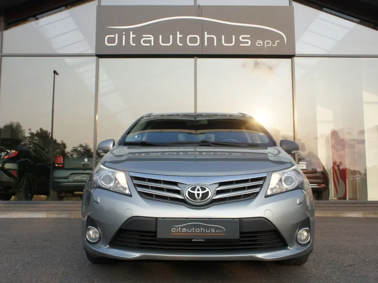 Billede 1 - Toyota Avensis 1,8 VVT-i T2 Premium stc.