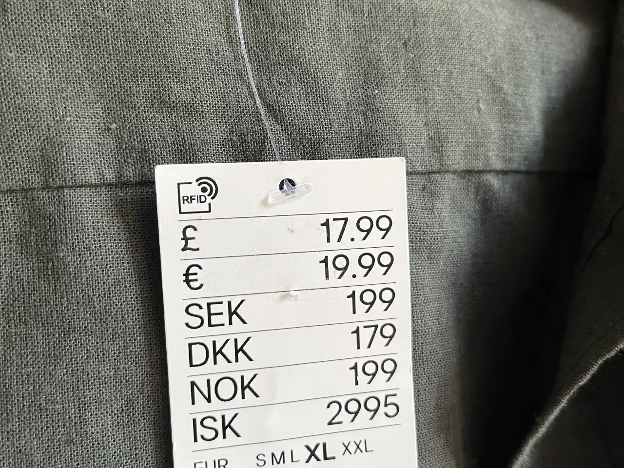 Billede 3 - H&M skjorte ny