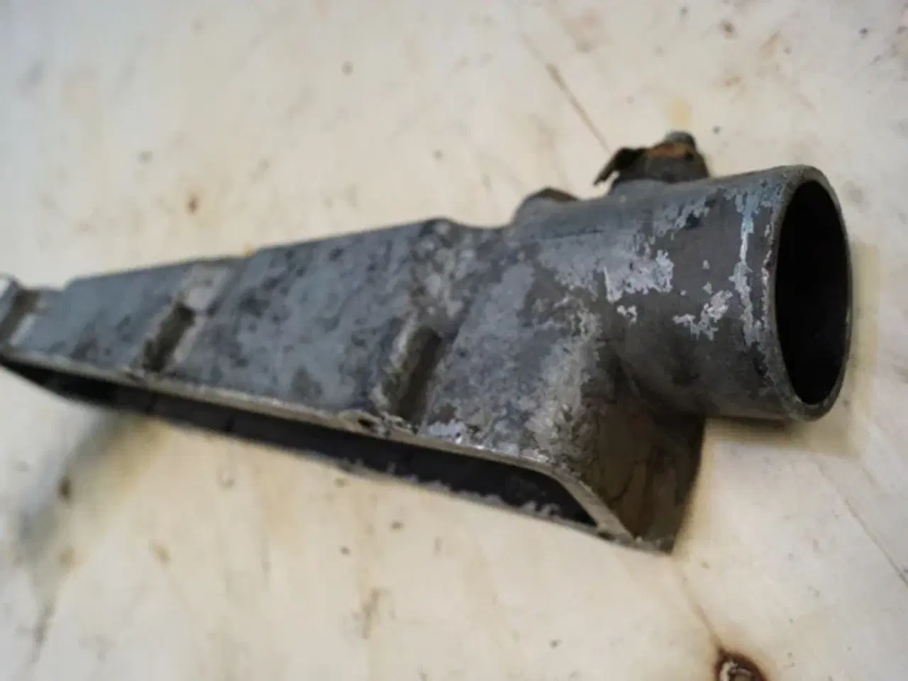 Billede 6 - Massey Ferguson 135 Indsugnings manifold 37188557