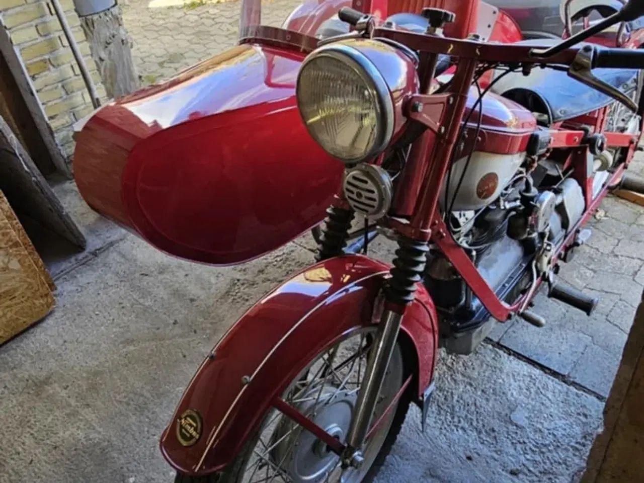 Billede 5 - Velholdt Nimbus med sidevogn