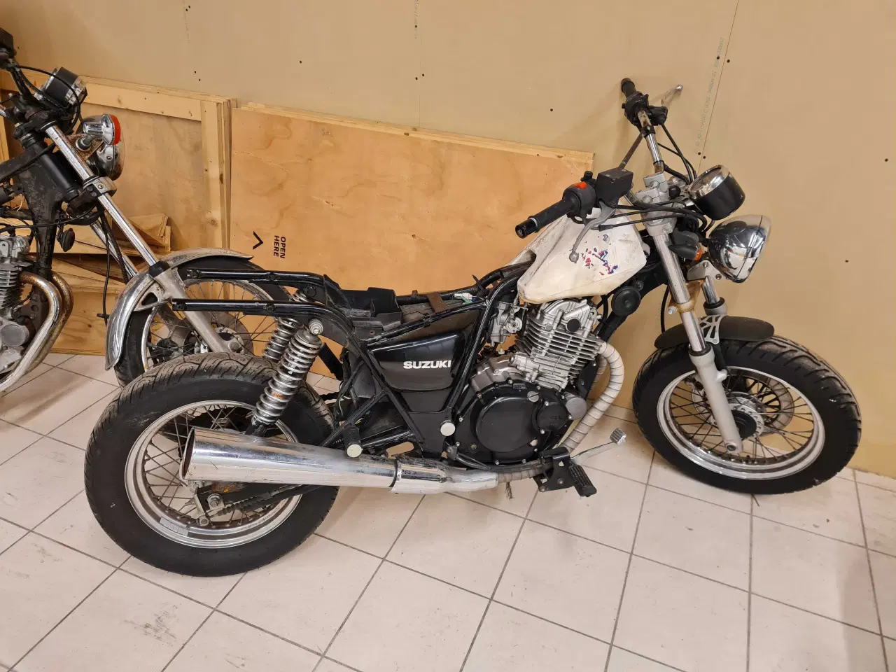 Billede 3 - SUZUKI MC Projekt