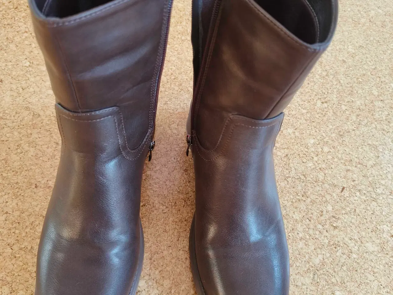 Billede 4 - 2 par Duffy støvler