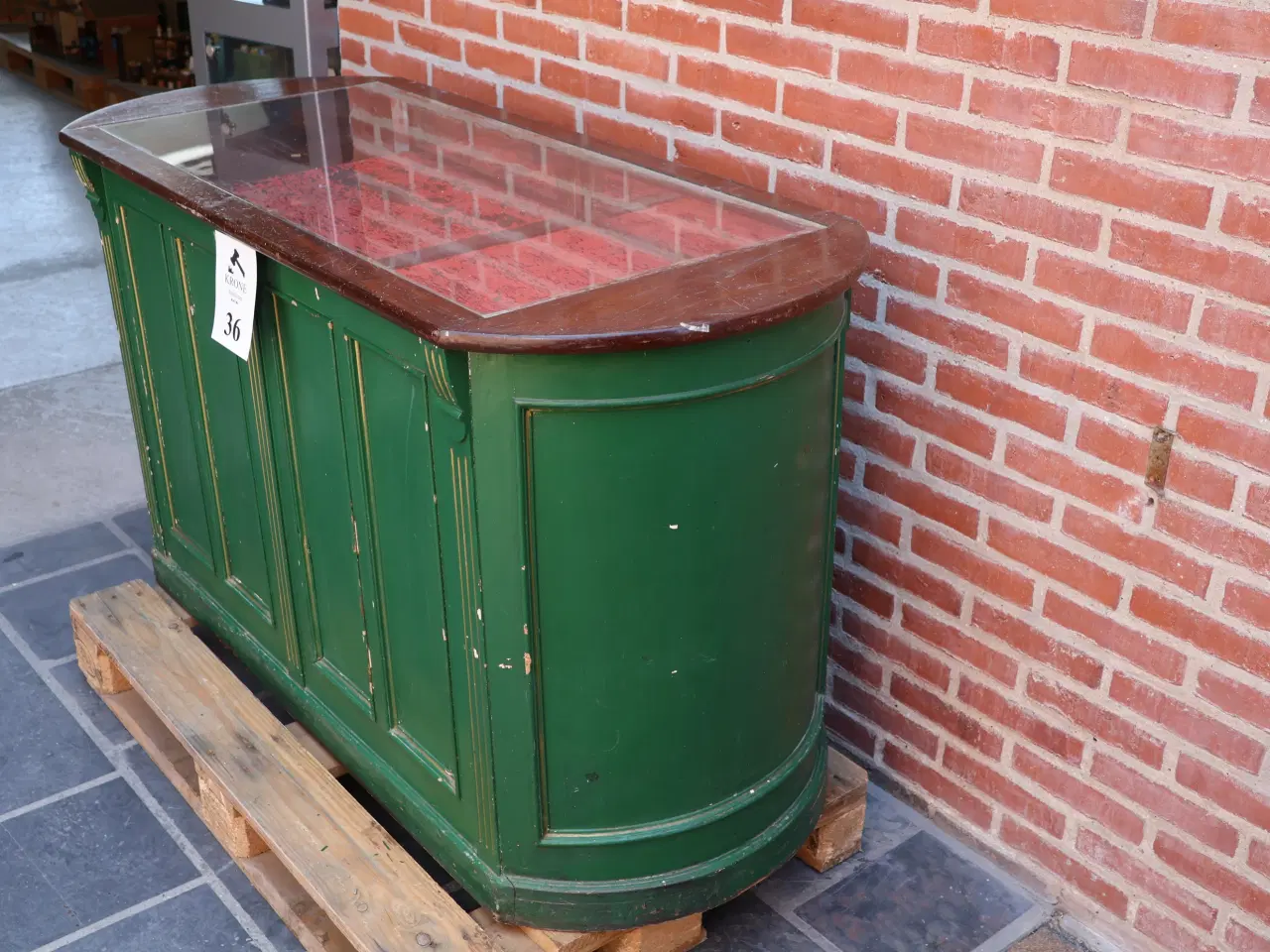 Billede 3 - Gl antik butiksskænk m/glasplade og 2 skuffer