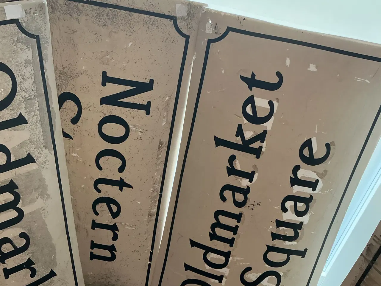 Billede 3 - Store skilte i plast 