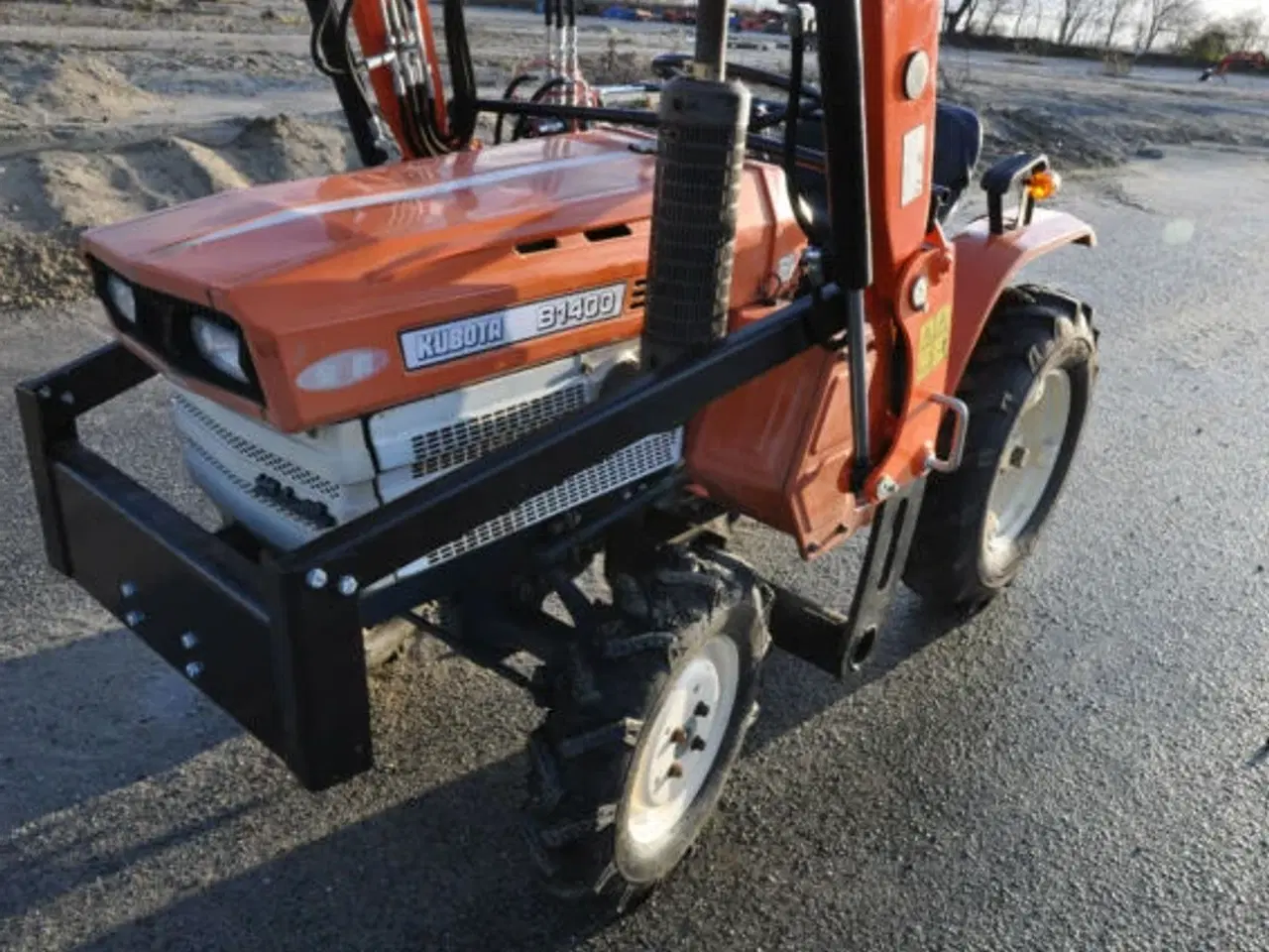 Billede 2 - Traktor - Kubota B1400D 4x4  / 14 hk