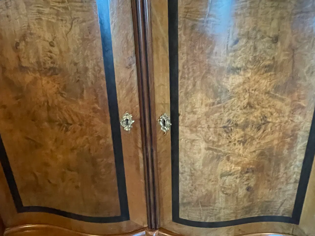 Billede 6 - Smukkeste gamle skab