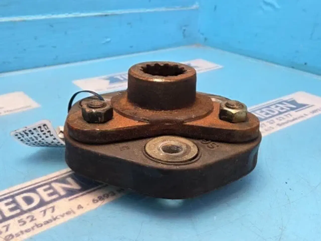 Billede 11 - Ford 675 Flange 84037198 