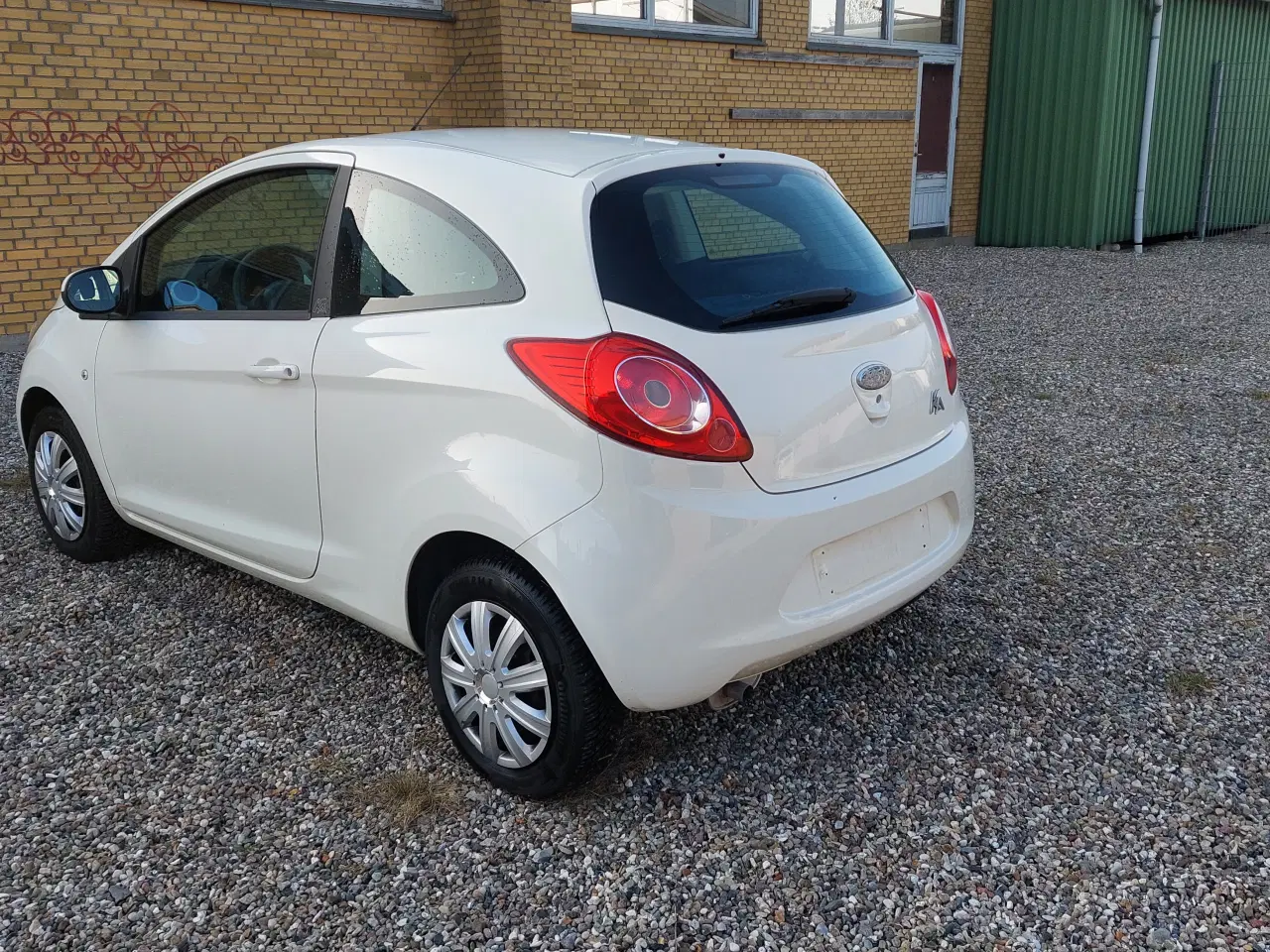 Billede 2 - NYSYNET FORD KA 1,2 MED LAVT KM. TAL