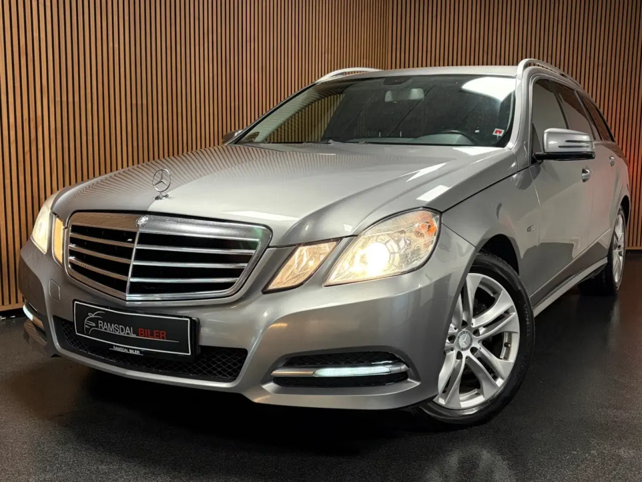 Billede 2 - Mercedes E220 2,2 CDi Avantgarde stc. aut. BE