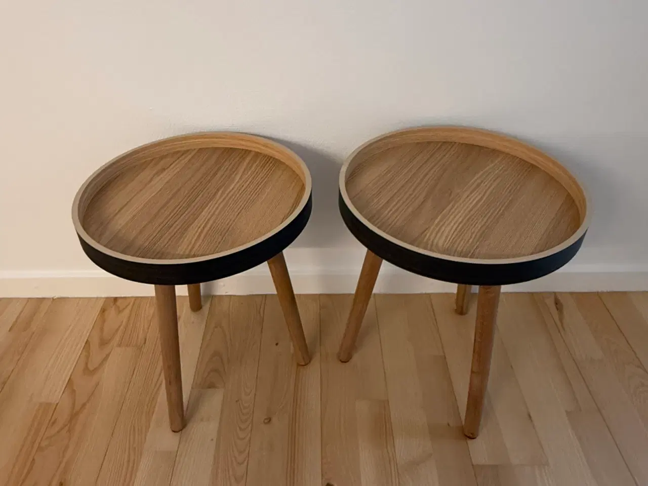 Billede 4 - Set of 2 Bedside Tables – Great Condition