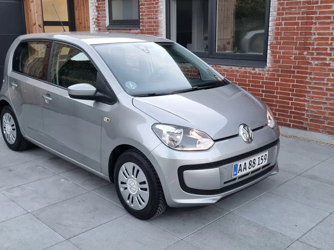 Billede 5 - Vw UP! 5-døre med meget lavt km-tal kun 66.000km!