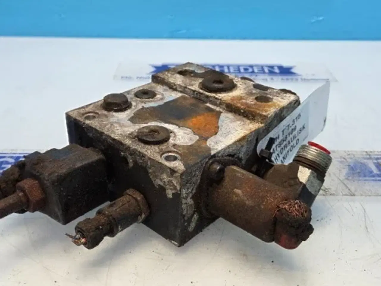 Billede 7 - New Holland T7.315 Hydraulikventil 47858109