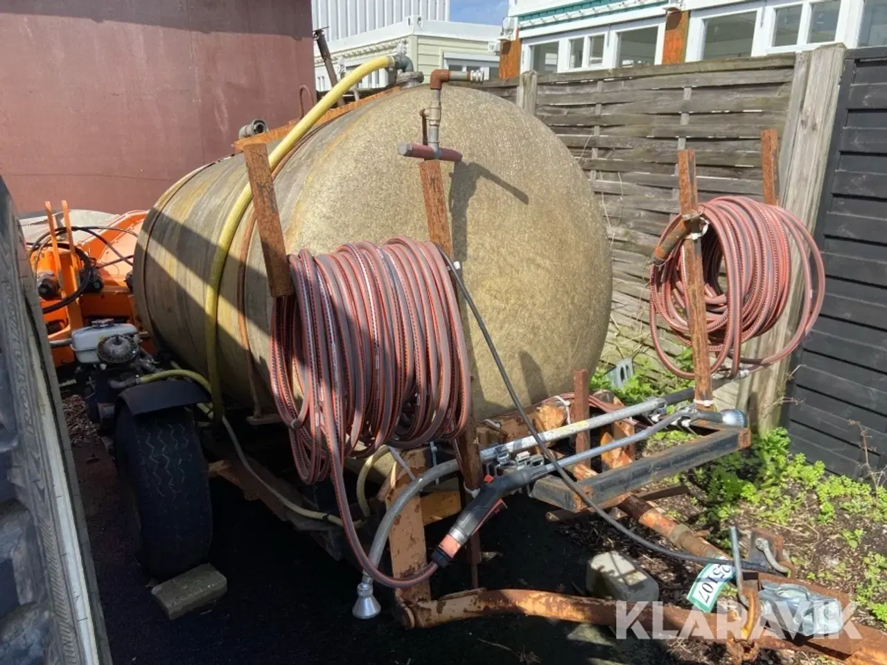 Billede 2 - Vandvogn - 2000 liter