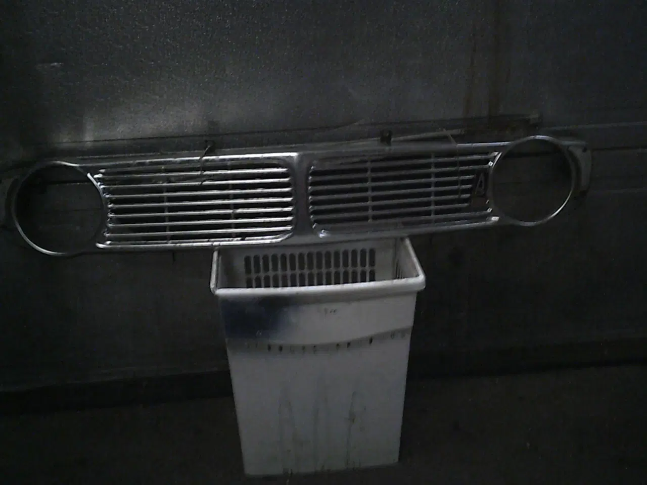 Billede 1 - Frontgitter til Volvo 142 1969