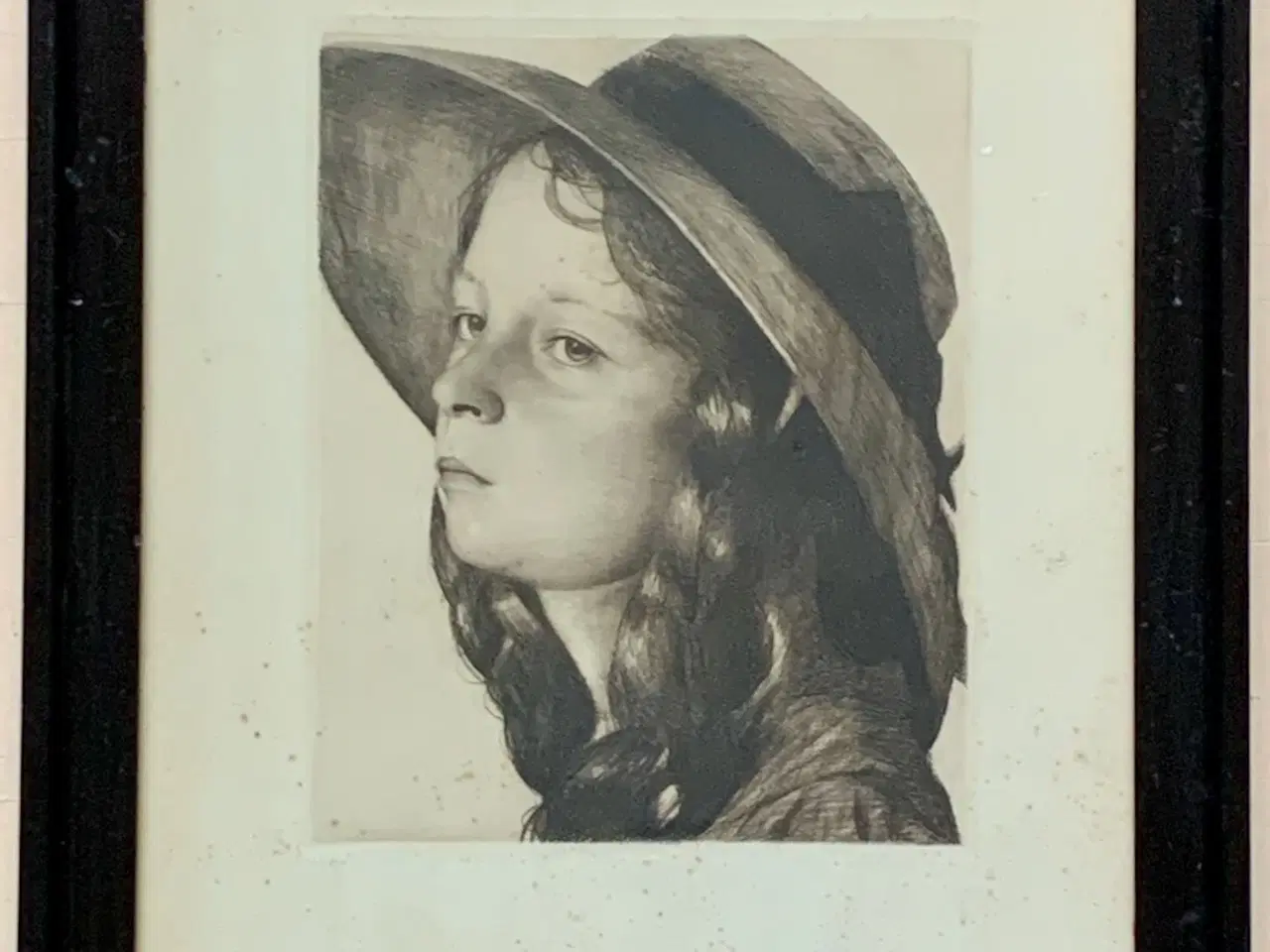 Billede 1 - Joseph Uhl, pige med hat