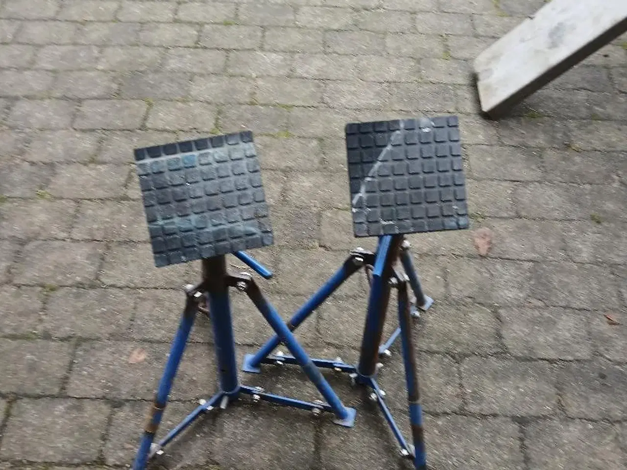 Billede 2 - støtter til båd 