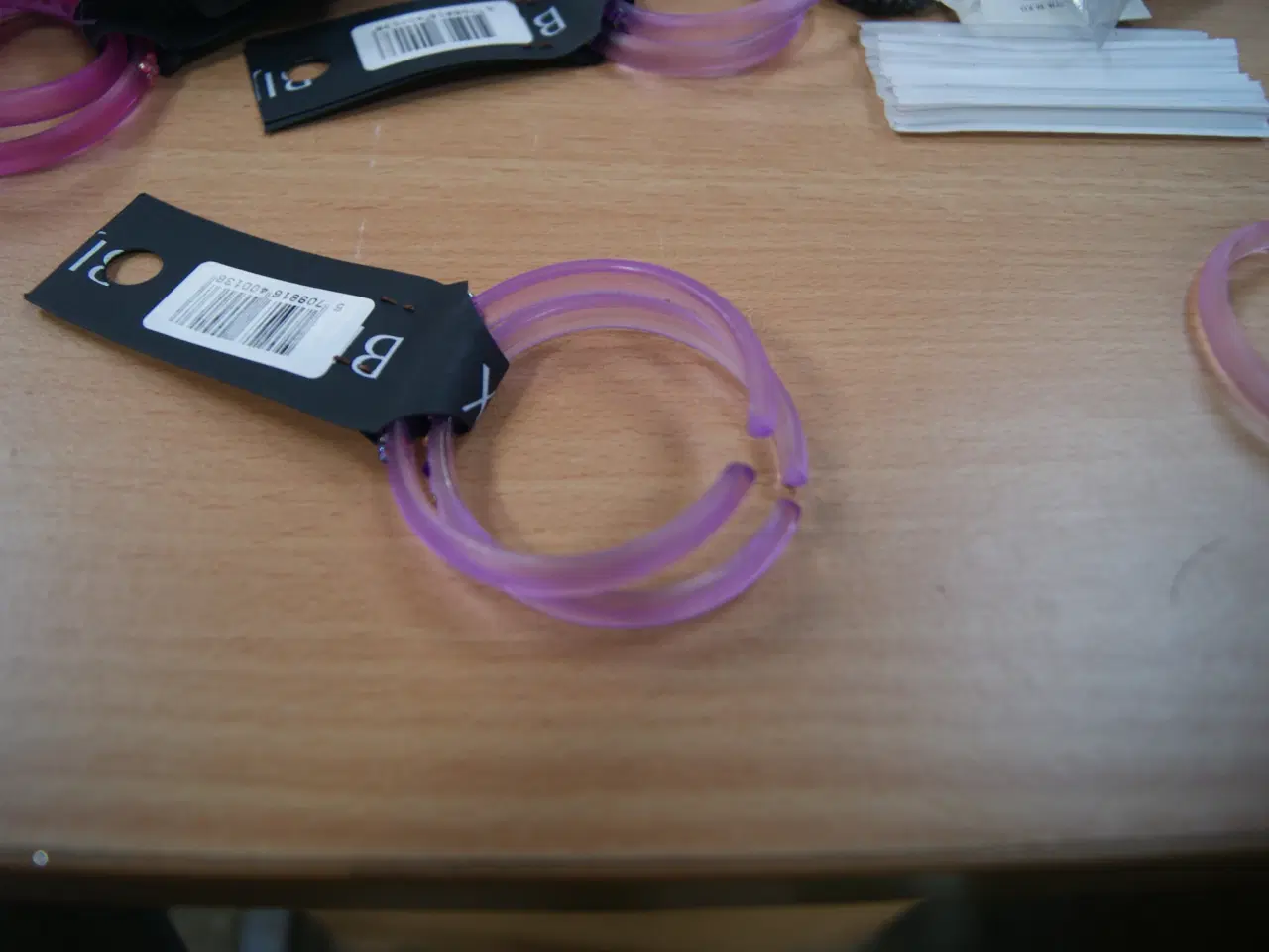 Billede 2 - Diverse armringe/ armbånd m.m. 