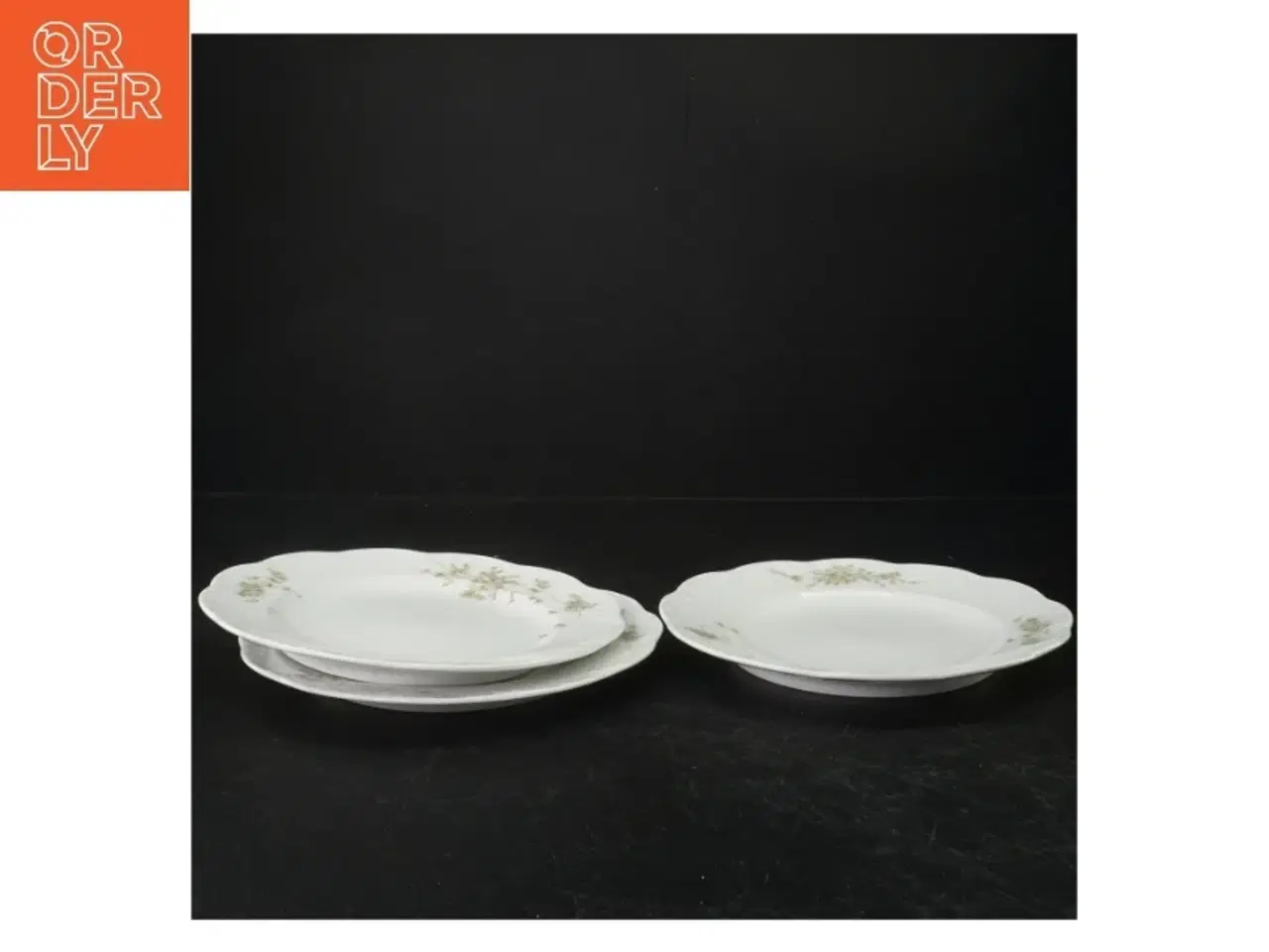 Billede 1 - Porcelænstallerkner med guldkant fra Rosenthal (str. Ø. 21 cm. 3 styk)