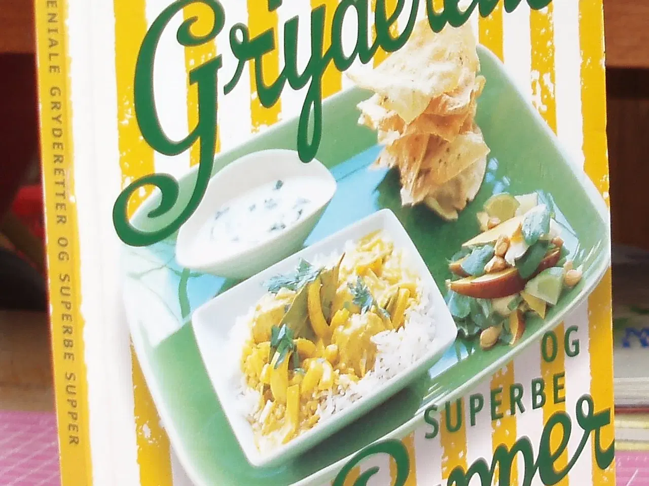 Billede 1 - Geniale Gryderetter af Sonja Bock og Tina Scheftel