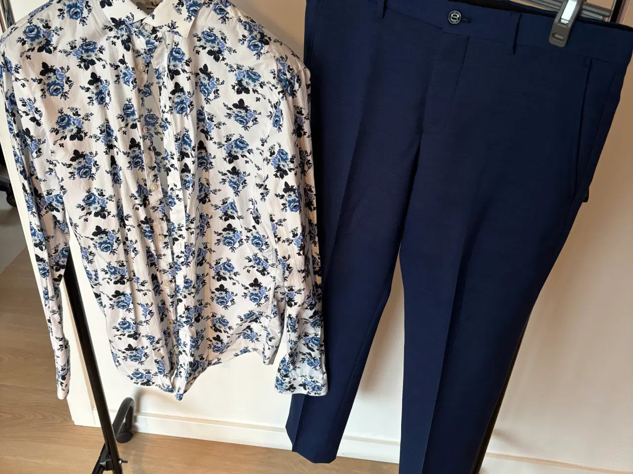 Billede 5 - Konfirmationstøj dreng Jack og jones